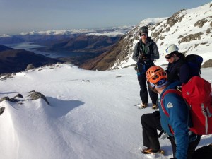 Al Halewood telling us about the snow on our MIC Training! Looking at some large faceting and surface hoar in Stob Coire Nan Lochan