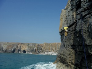 Alun traversong, not on the right route, climbing in Pembrokeshire