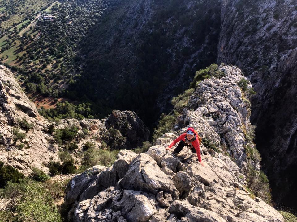 The final scramble to the summit of Puig de s'Aqueria, the best ridge climbing in Mallorca.