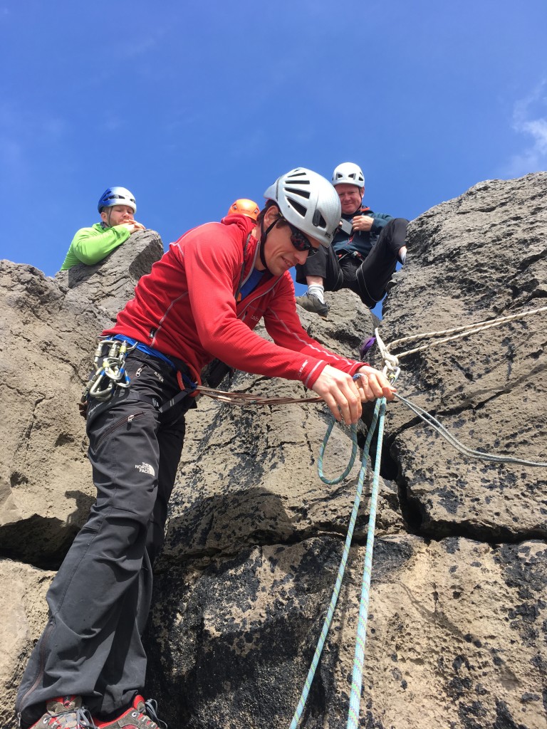 AMI members discussing hoists and sign offs for SPA holders working on sea cliffs