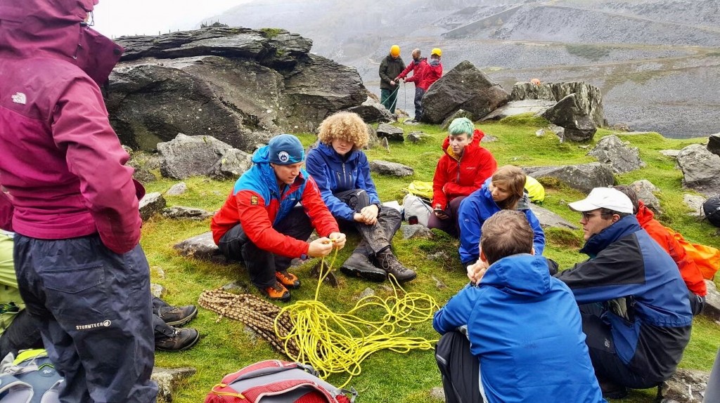 Here’s me showing he Mountain Training ML trainees “the ropes”