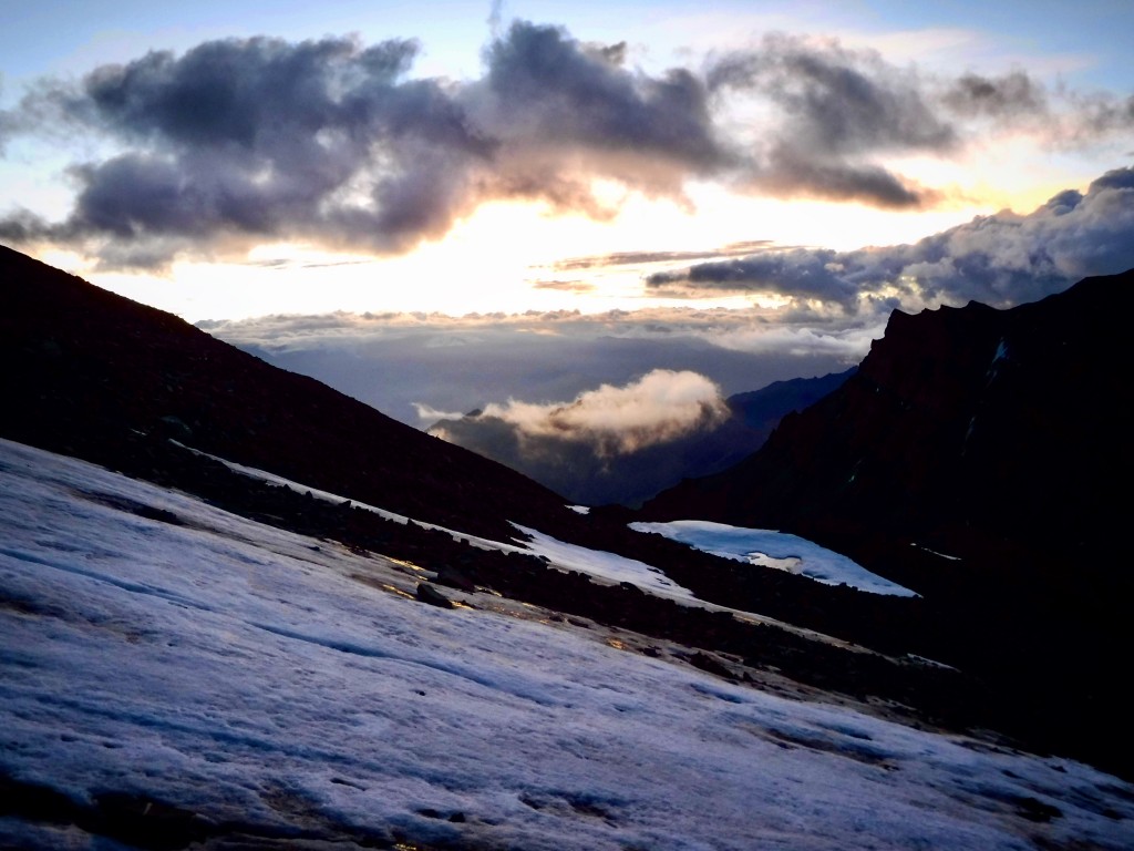 Sunrise over India from Stok Kangri 