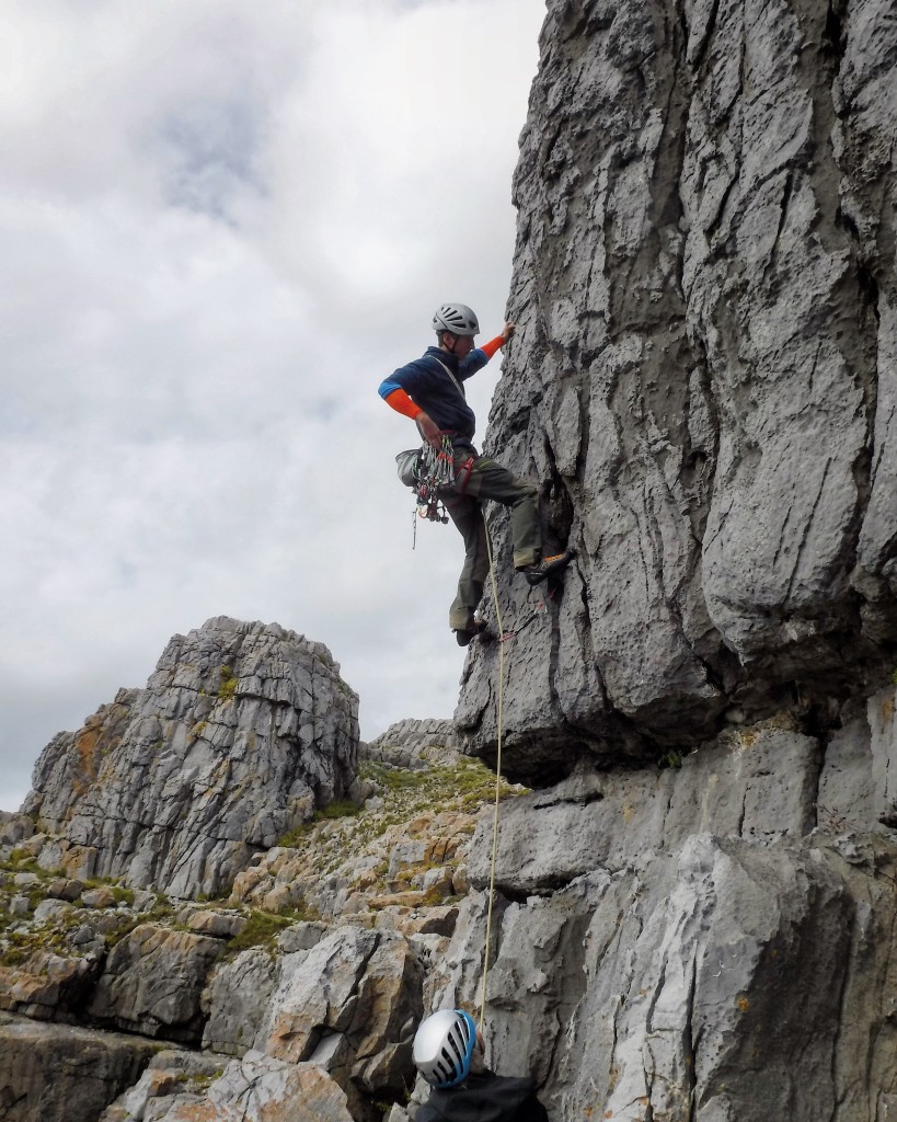 Lead climbing in Pembrokeshire during an RCI Assessment Course 