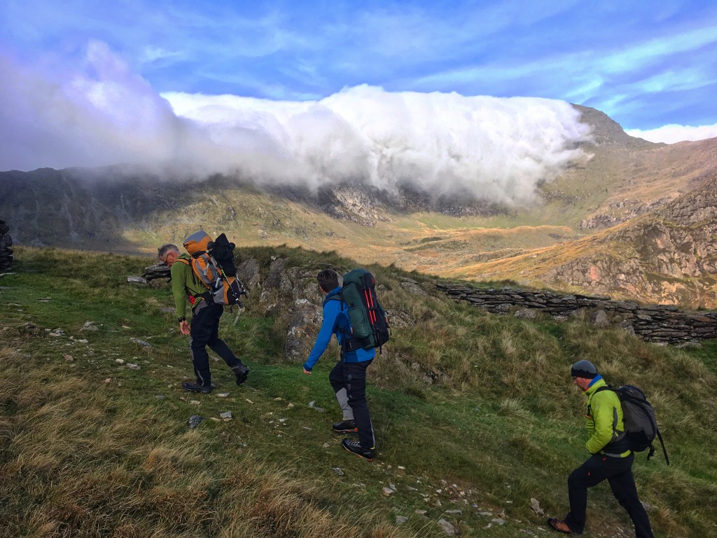  Cool clouds coming down in to Cwm Tregalan